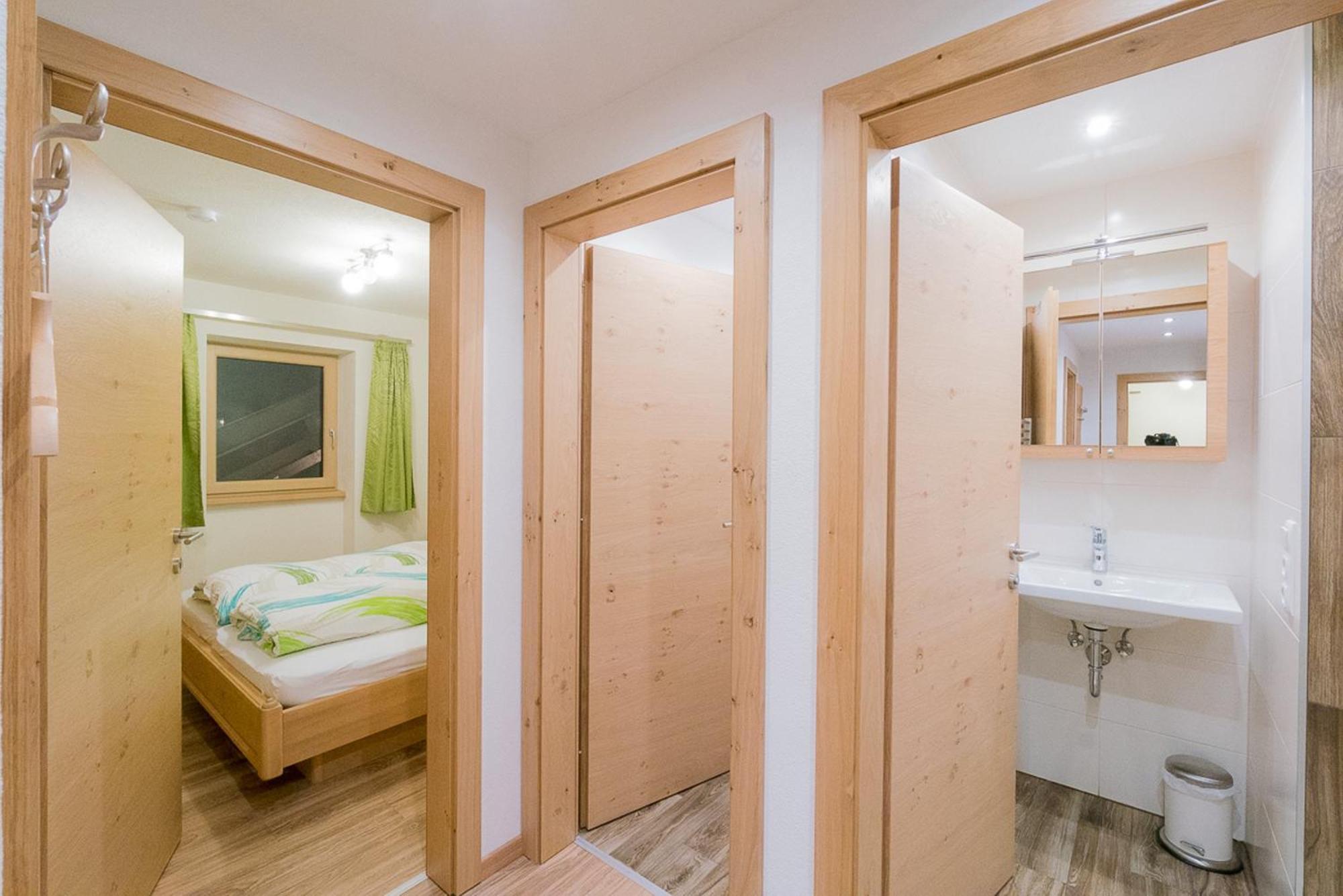 Ferienwohnung Haus Schennach Mayrhofen Zimmer foto