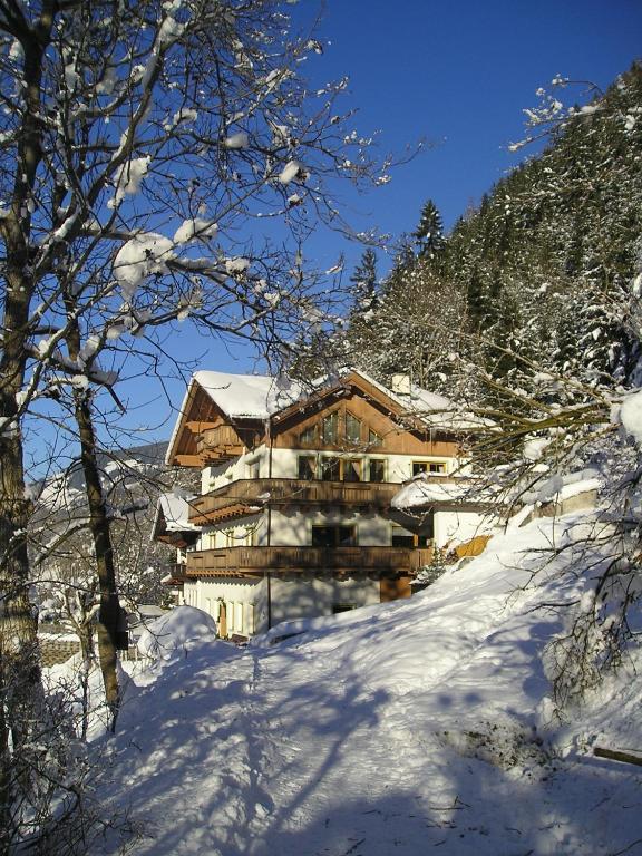 Ferienwohnung Haus Schennach Mayrhofen Exterior foto
